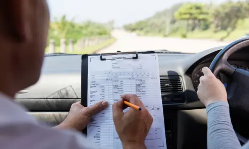 9 Manual Driving Test Tips